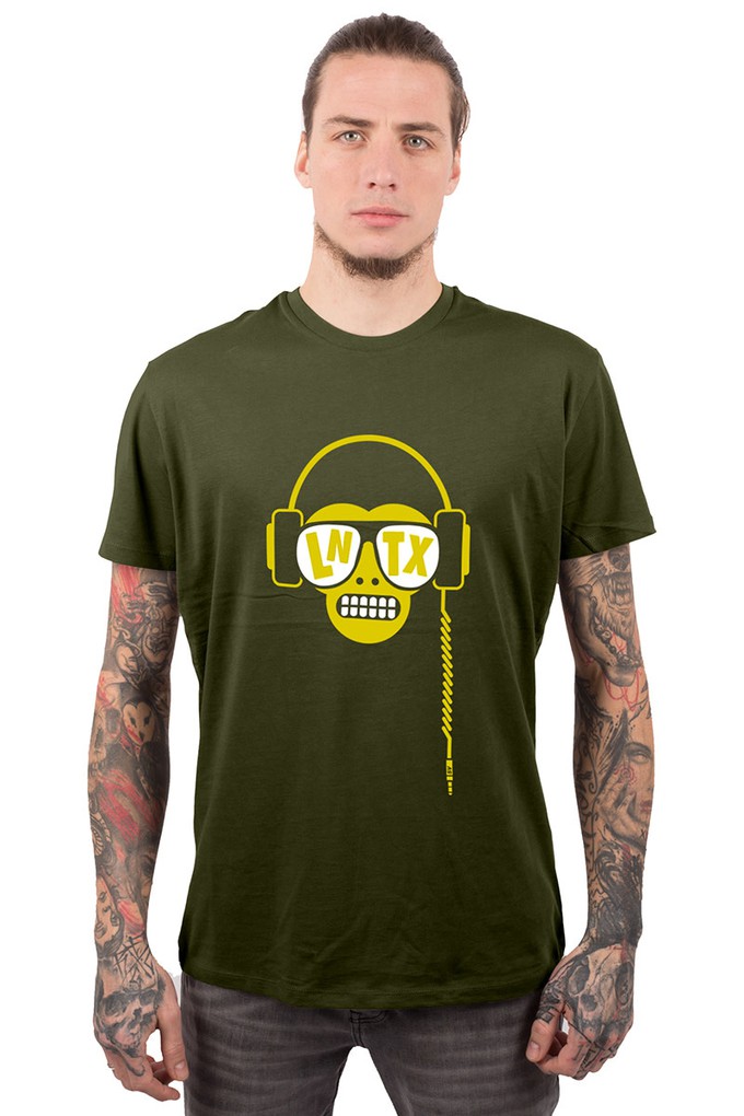 Monkey DJ T-shirt from Loenatix