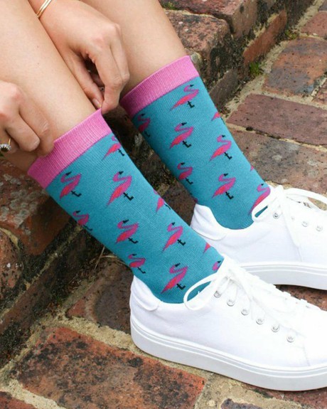Swole Panda bamboe dames sokken flamingo's - blauw €11,95