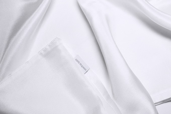 White Silk Satin Pillowcase set from Māsa Organic