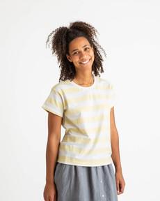 Essential T-Shirt yellow stripes via Matona