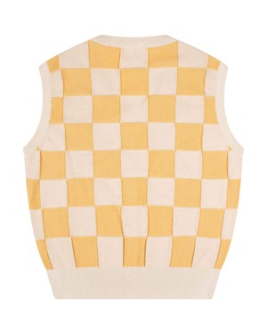 Buttoned Vest gambit from Matona