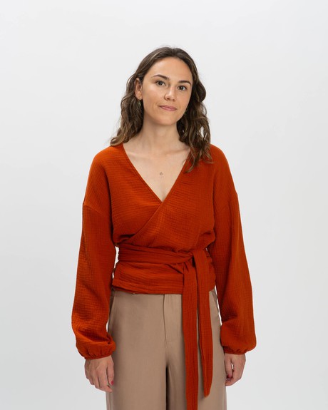 Mousseline wikkelblouse baksteen