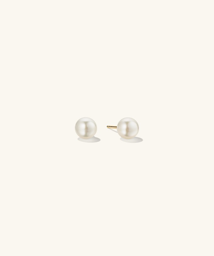 Pearl Oversized Studs from Mejuri