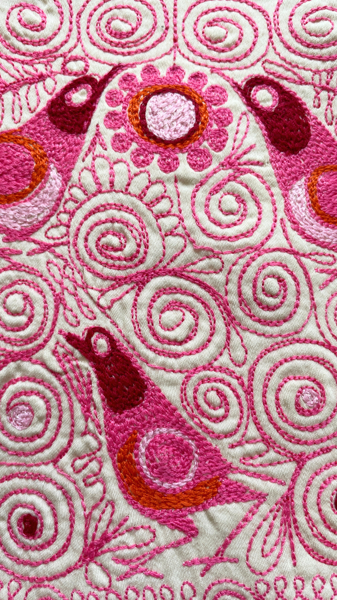 Vilma shirt pink embroidery from Moyocoyo