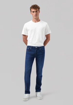 Regular Bryce - Medium Dark from Mud Jeans