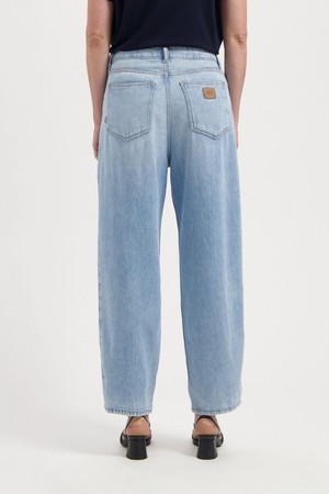 Brooke High Barrel Flow - Stone Vintage from Mud Jeans