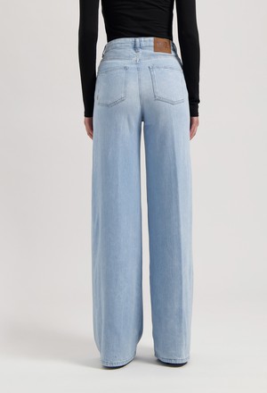 Sara High Loose Flow - Stone Vintage from Mud Jeans