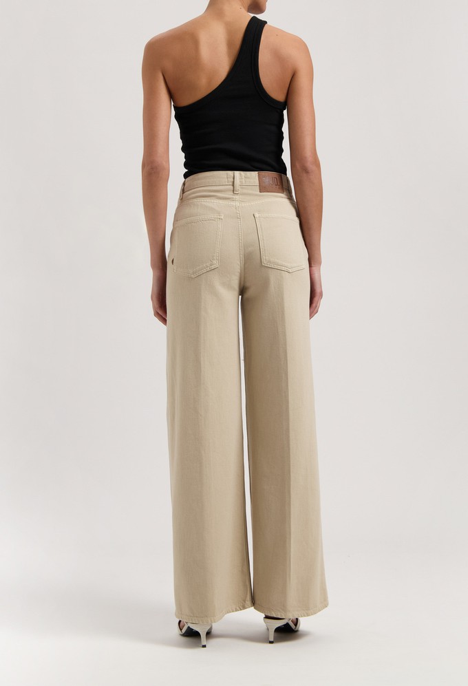 Sara High Loose Flow - Sand from Mud Jeans