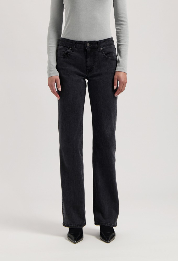 Carry Mid Straight - Black Vintage from Mud Jeans