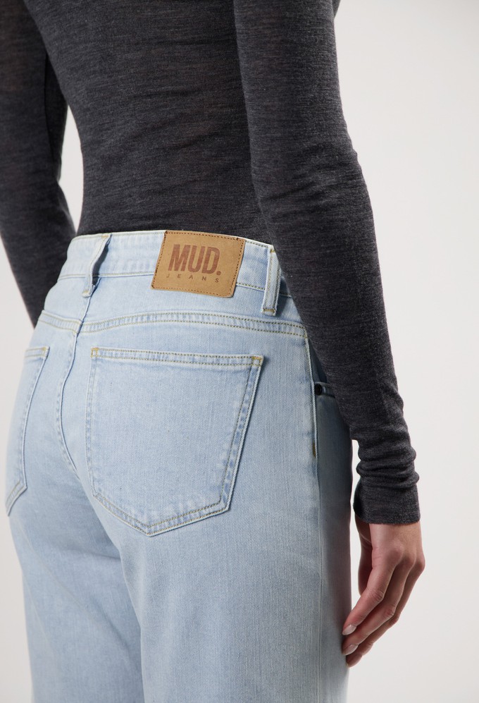 Carry Mid Straight - Light Stone from Mud Jeans