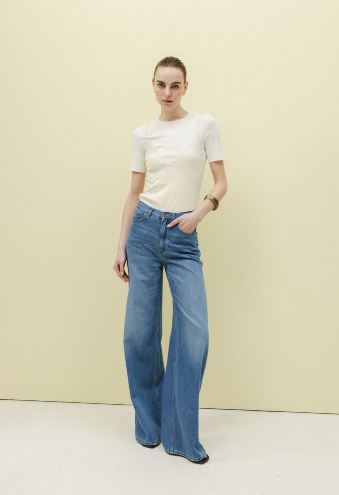 Sara High Loose Flow - Medium Vintage Stone from Mud Jeans