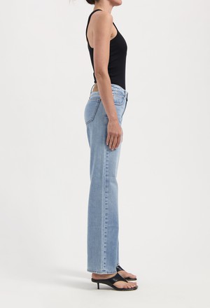 Carry Mid Straight - Light Stone Vintage from Mud Jeans