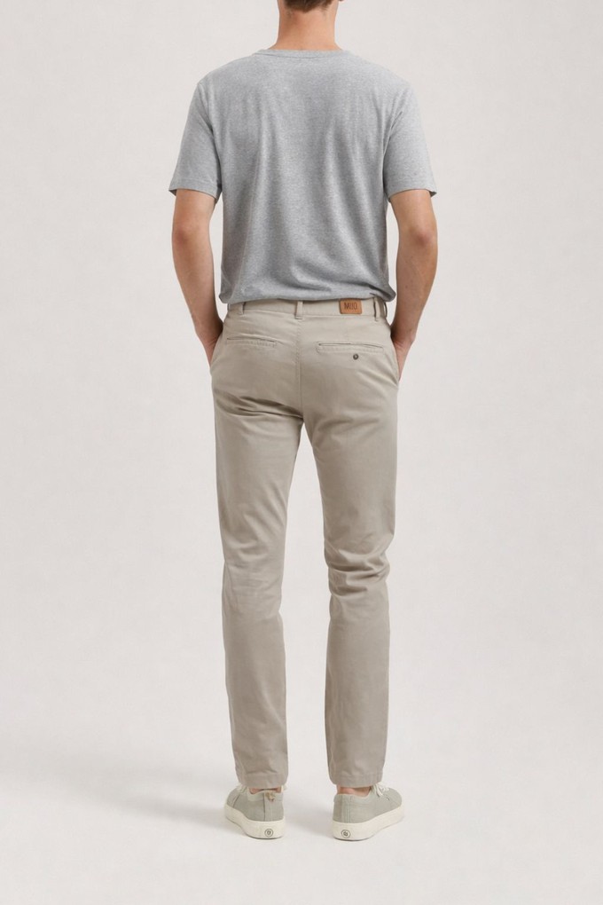 Scott Mid Tapered - Pebbles from Mud Jeans