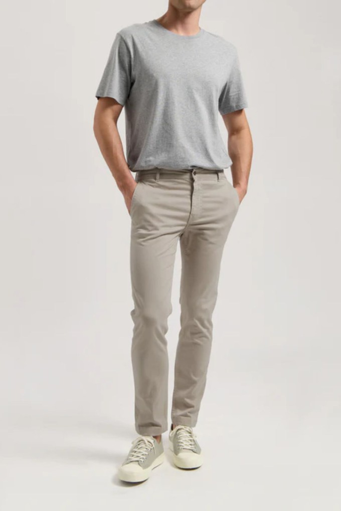 Scott Mid Tapered - Pebbles from Mud Jeans