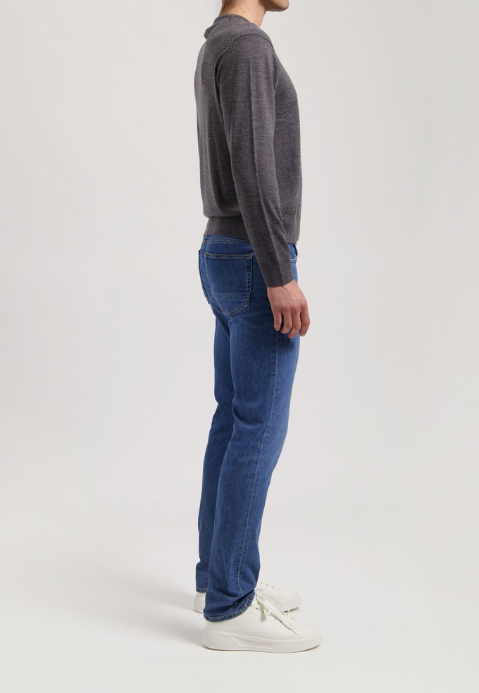 Bryce Mid Straight - Authentic Indigo from Mud Jeans