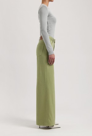 Sara High Loose Flow - Olive from Mud Jeans