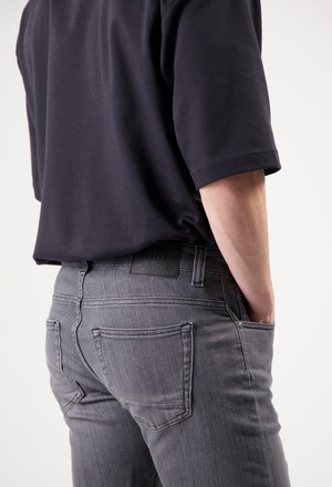 Rick Mid Slim - Authentic Black from Mud Jeans