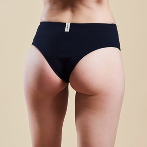 CHEEKY SHORTS BLACK LINE from Mymarini