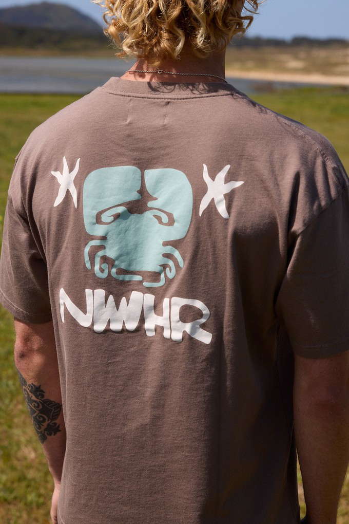 Camiseta entre as pedras brown from NWHR