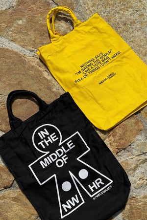 Tote bag In the middle black from NWHR