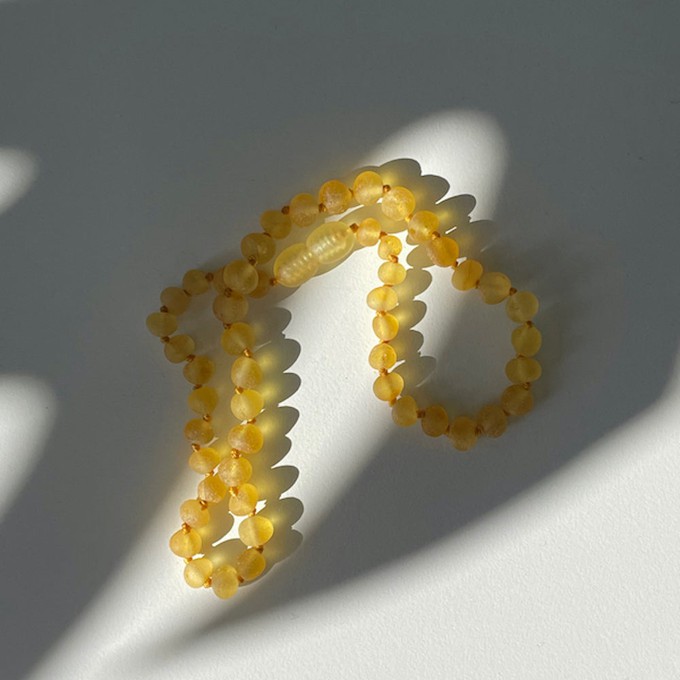 Amber Baby Necklace - Raw Lemon from Orbasics