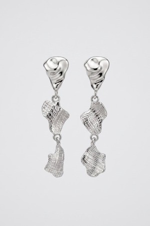 Sculpted Gilded Drop Earrings from organsk