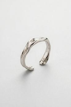 The Cuff Ring via organsk