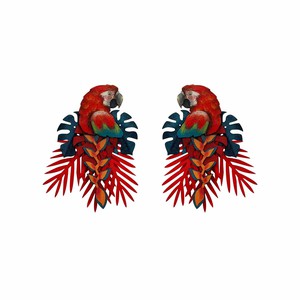 Scarlet Macaw Totumo Earrings – Handcrafted Statement Jewellery from Paguro Upcycle