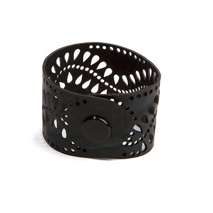 Kiky Unique Recycled Rubber Bracelet from Paguro Upcycle Kiky Unique Recycled Rubber Bracelet from Paguro Upcycle