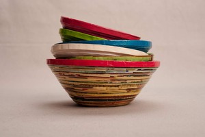 Small decorative bowl made of recycled paper "Njinja" from PEARLS OF AFRICA
