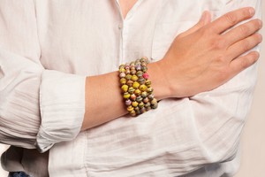 Creole bracelet with paper beads "Viva Bangle" from PEARLS OF AFRICA