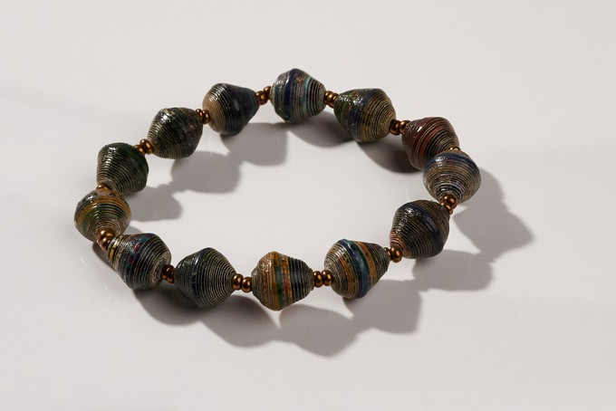 Paper bead bracelet "Africa 1 Row" from PEARLS OF AFRICA