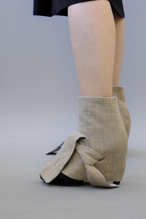 Ankle-high Edie Natural Linen from Pepavana