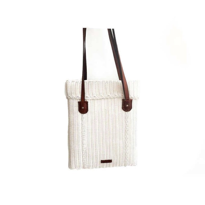 Shoulder Bag Ivory White - Recycle Plastic - Stylish & Fair from Quetzal Artisan
