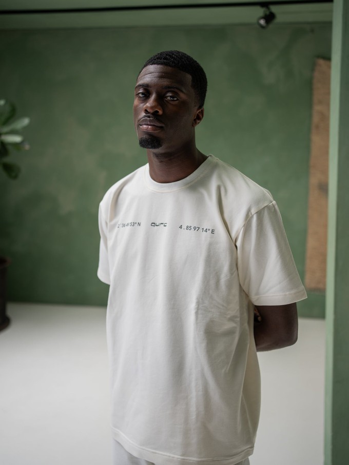 Tee - Heritage Off White from QURC. amsterdam