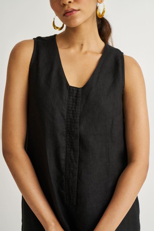 Romp and Play Romper in Black from Reistor