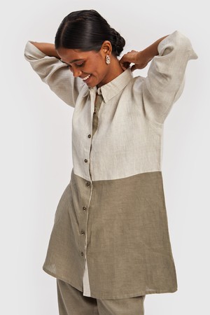 Twice as Nice Shirt in Dark Green from Reistor