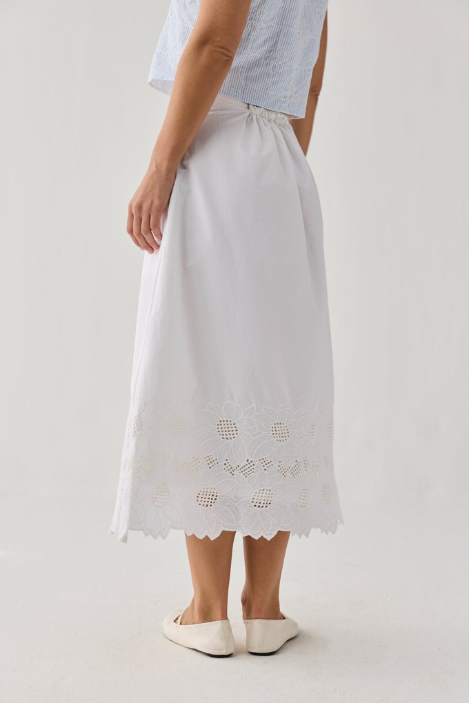 Embroidered Midi Skirt in White from Reistor