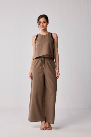 Matching Set with Wide-leg Pants and Colorblock Top in Brown from Reistor