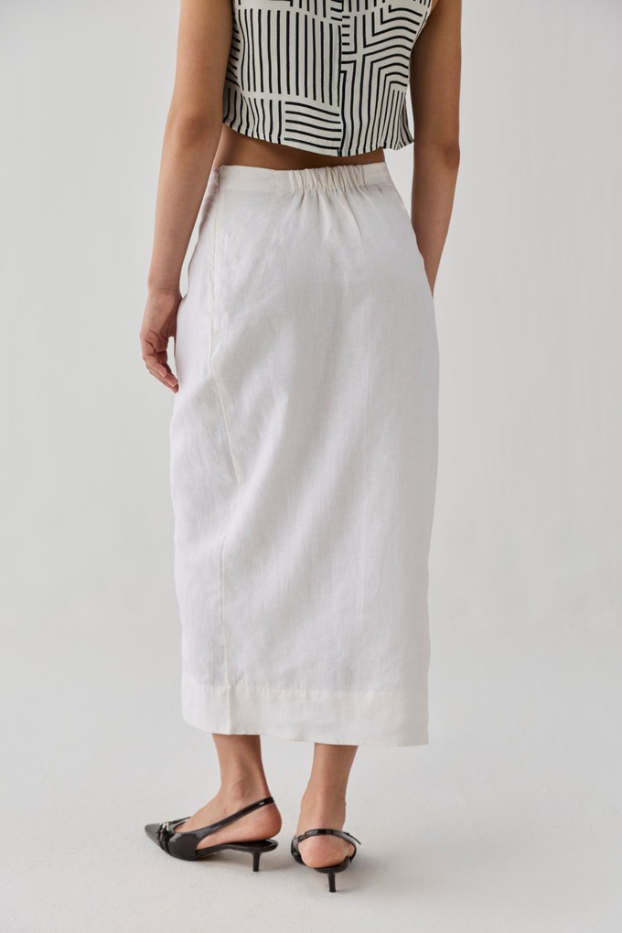 Fitted Overlap Midi Skirt in Off-White from Reistor