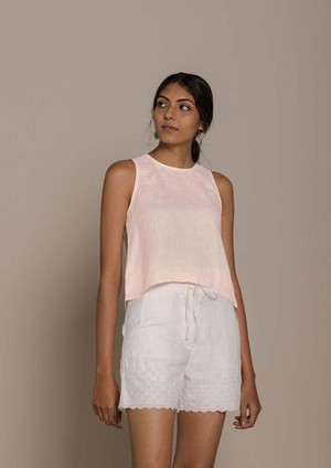Raindrops on Flip Flops Shorts in Coconut White from Reistor