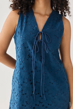 Sleeveless Knee-Length Dress in Blue from Reistor