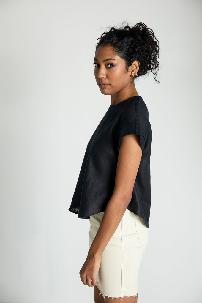 Sandcastle Saturdays Top in Black from Reistor