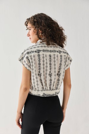 Oversized Crop Shirt with Floral Embroidery from Reistor
