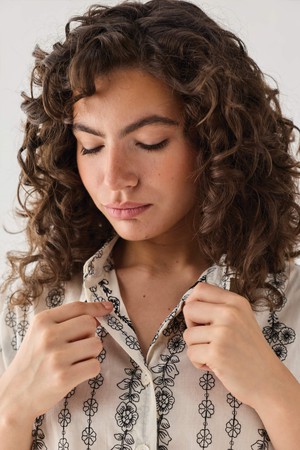 Oversized Crop Shirt with Floral Embroidery from Reistor