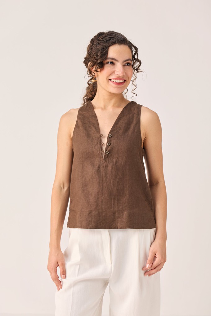 The Button Neck Top in Brown from Reistor