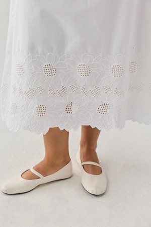 Embroidered Midi Skirt in White from Reistor