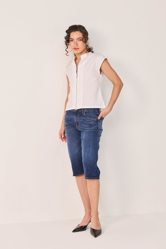 Front Zip Top in White from Reistor