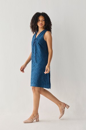 Sleeveless Knee-Length Dress in Blue from Reistor