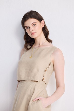 Boxy Crop Top in Neutral Beige from Reistor